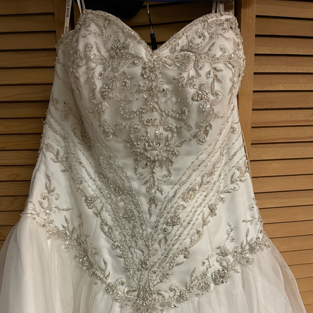 Maggie Sottero Basque Wedding Dress